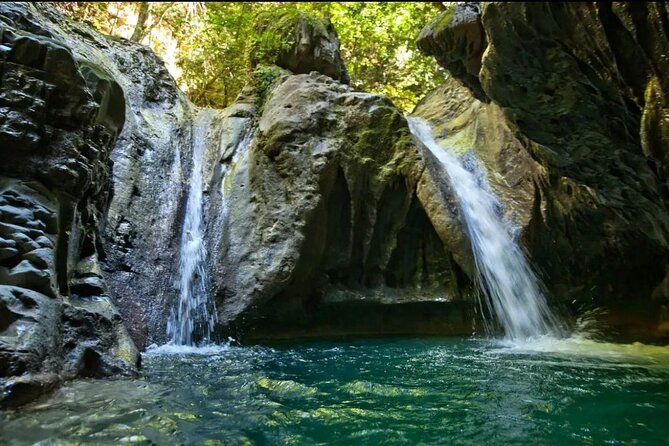 27 Pools of Damajagua Jumps and Slides in the Jungle - The jungle hike to the limestone canyon