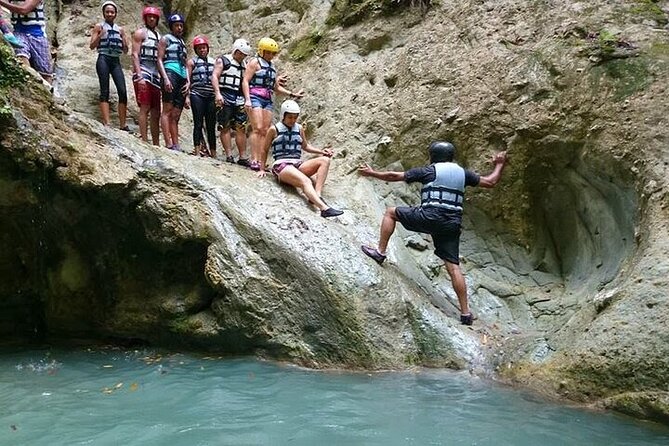 27 Waterfalls of Damajagua – Adventure Tour from Puerto Plata - What the ride with Hugo is like