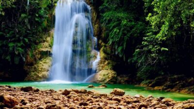27 Waterfalls Tour with Entrance Fee & Lunch