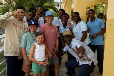3 Hours Panoramic Tour in Punta Cana with Artisan Market