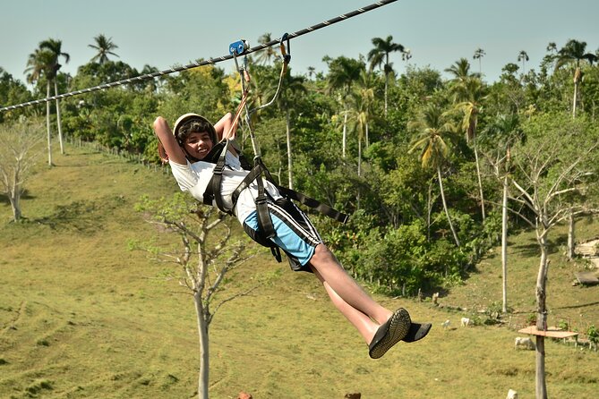 5 tours in 1 (Eco Farm/Horseback/City Tour/Buggy/Zipline) - The dune buggy ride, dust, mud, and river water