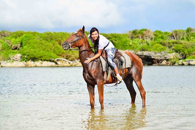 5 Tours of Jungle and Dominican Culture with Lunch - Rancho Papito, horses, and handmade tobacco