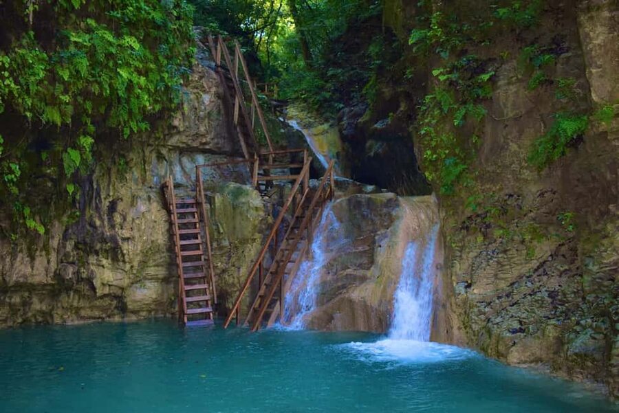 7 Waterfalls Tour With Lunch in DR (Taino Bay & Amber Cove) - Quick points about the seven-waterfall trip