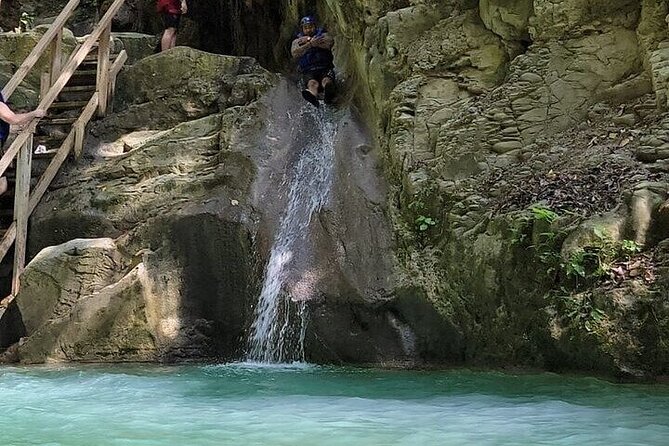 Adventure in the 7 Waterfalls + Typical Lunch and Transportation - Key points to know before you book