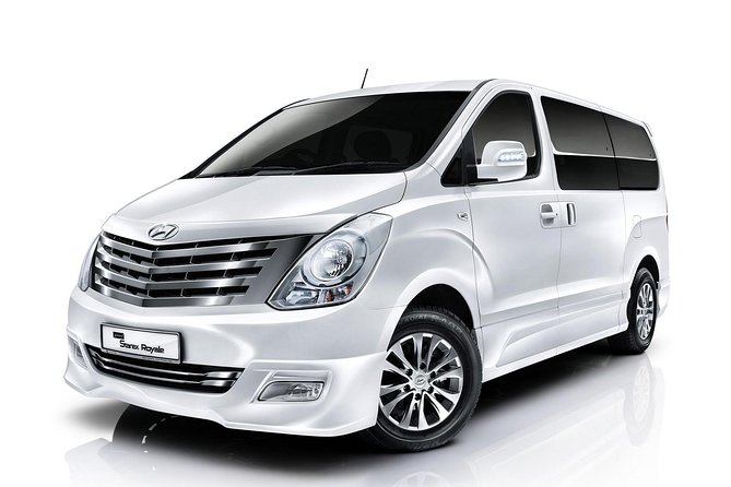Airport Pick Up - Private Transport Service - Finding the driver in the ground transport area