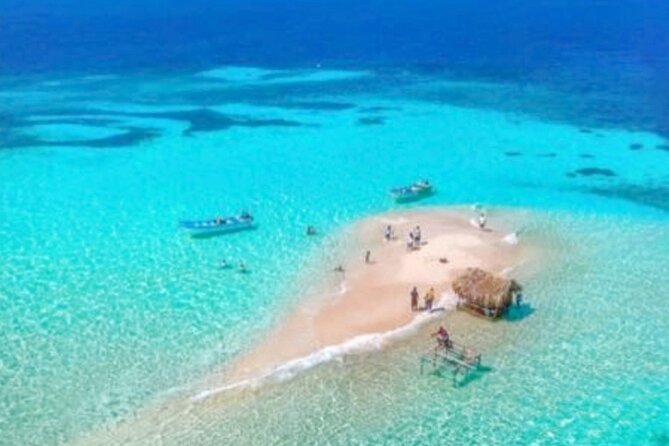 Amazing Paradise Island + Snorkeling-Mangrove Tour & Locale Food. - Why Cayo Arena feels different from a standard beach trip