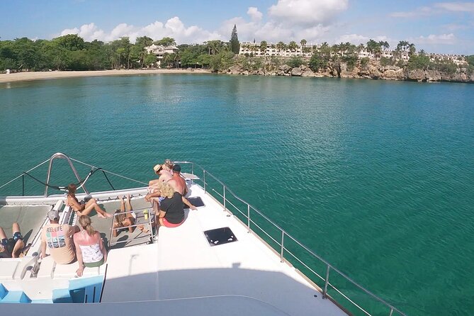 Amber Cove & Taino Bay Shore Excursion, Private Charter on Blue Sky Catamaran - Morning, afternoon, or sunset sailing