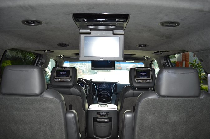 Arrival Luxury Transportation: Punta Cana International Airport to Hotels (1-5) - The practical arrival sequence