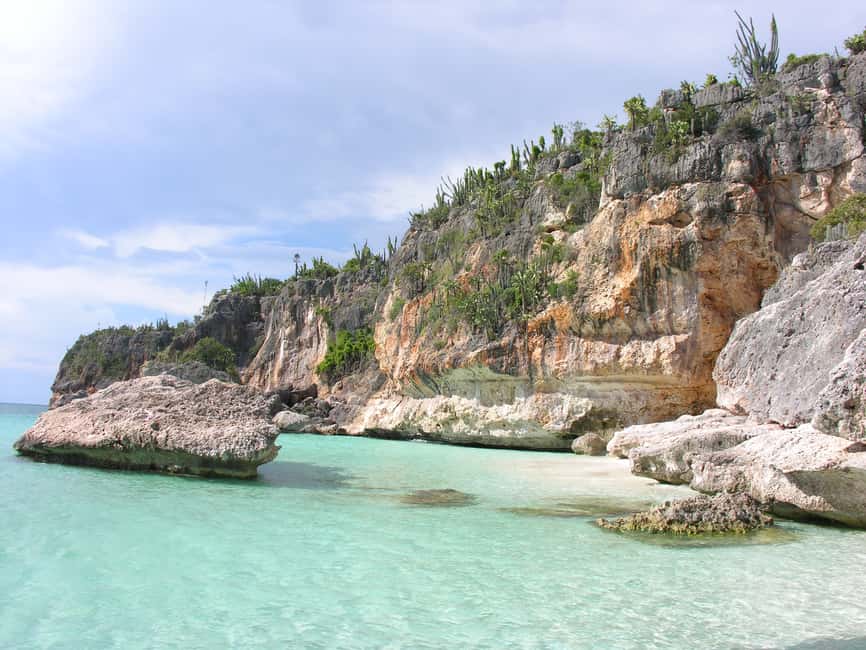 Bahía de las Aguilas: Beach Day Trip by Boat - Key points to know before you go