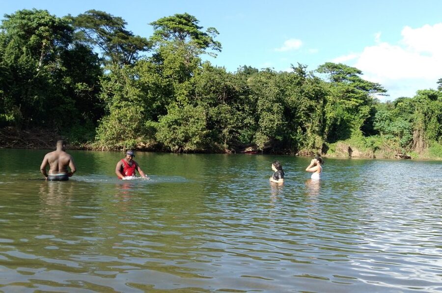 Bayahibe: Buggy tour amazing half-day - Cooling off in the Chavón River