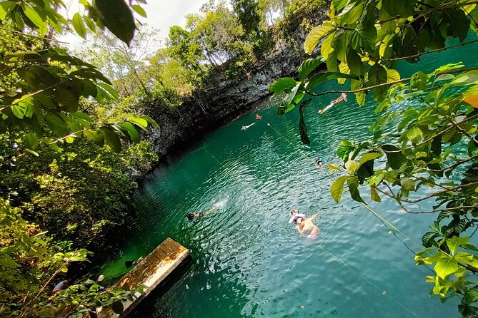 Blue Dudu Lagoon - What the mini zoo and plantations add
