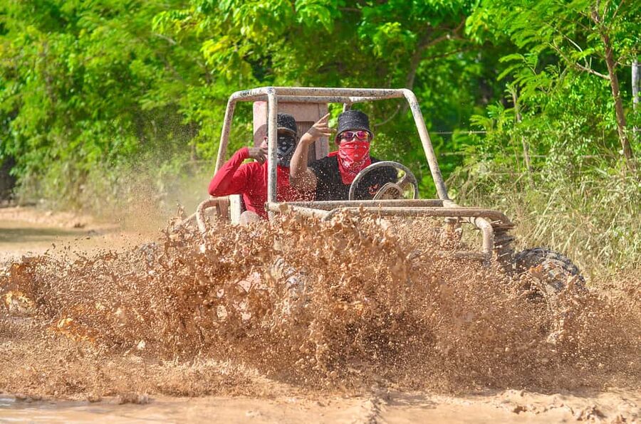 Booggy Adventure en Macao: Cuevas, Playa y Barro Extremo - Safety, comfort, and what to wear