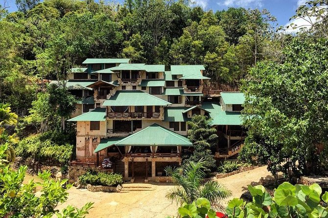 Cano Hondo Rooms + Kayaking + Hiking + Natural Waterfall Swimming Pools - The 3:00 p.m. arrival at Caño Hondo