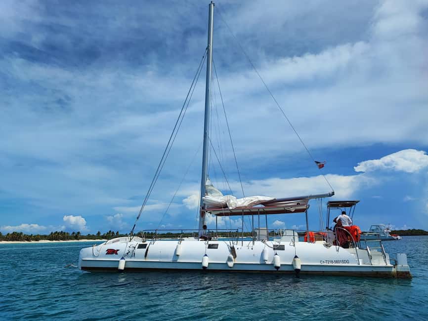Catalina Island Comfort: Snorkeling & Catamaran Experience - Catalina Island beach time, lunch, and drinks