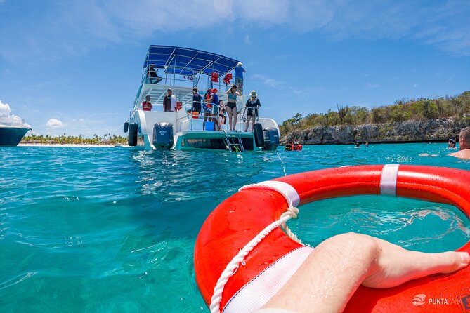 Catalina Island Tour - Catalina Island’s white-sand beach