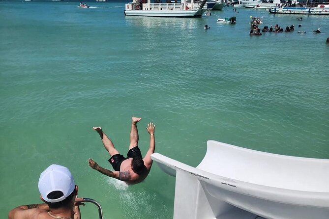 Catamaran party in Punta Cana with open bar, music and more - Timing, Cancellation, and Small Details That Matter