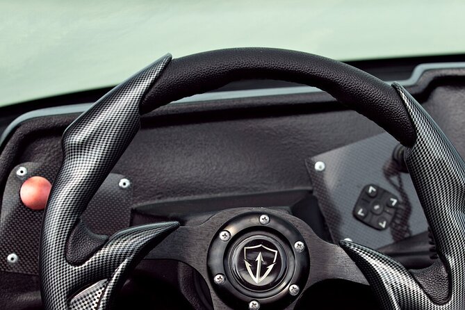 Chic and Fast Jet Car Water Experience - Who will enjoy this most