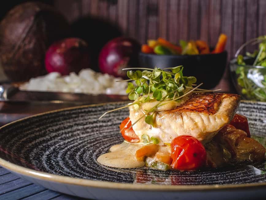 'Chillo al Coco' Cooking Class & Taino Concept store - From fresh coconut to a smooth sauce