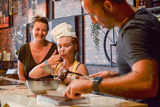 Chocolate Master Class & Taino concept Store - Small groups and a relaxed teaching style