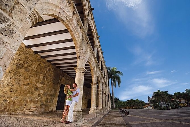 City Tour In Santo Domingo Leaving from Punta Cana - Puerta del Conde and the start of the historic center