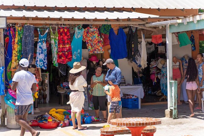 City Tour with Beach and Lunch Included - Calle de las Sombrillas and the shopping stops