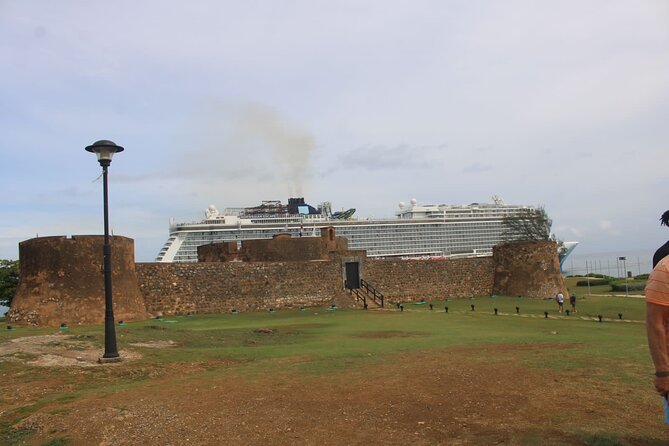 City tours Puerto Plata - Independence Park and San Felipe Church