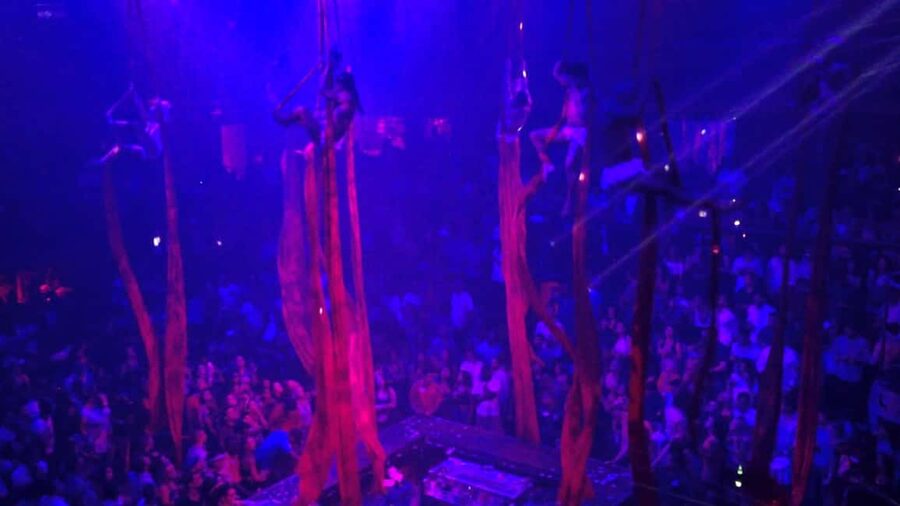 Coco Bongo Disco - The transportation problem you should take seriously