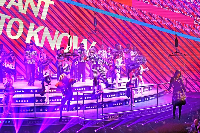Coco Bongo Premium Open Bar - Standing room, seating, and crowd levels