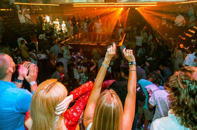 Coco Bongo Premium Open Bar - Practical timing and arrival advice