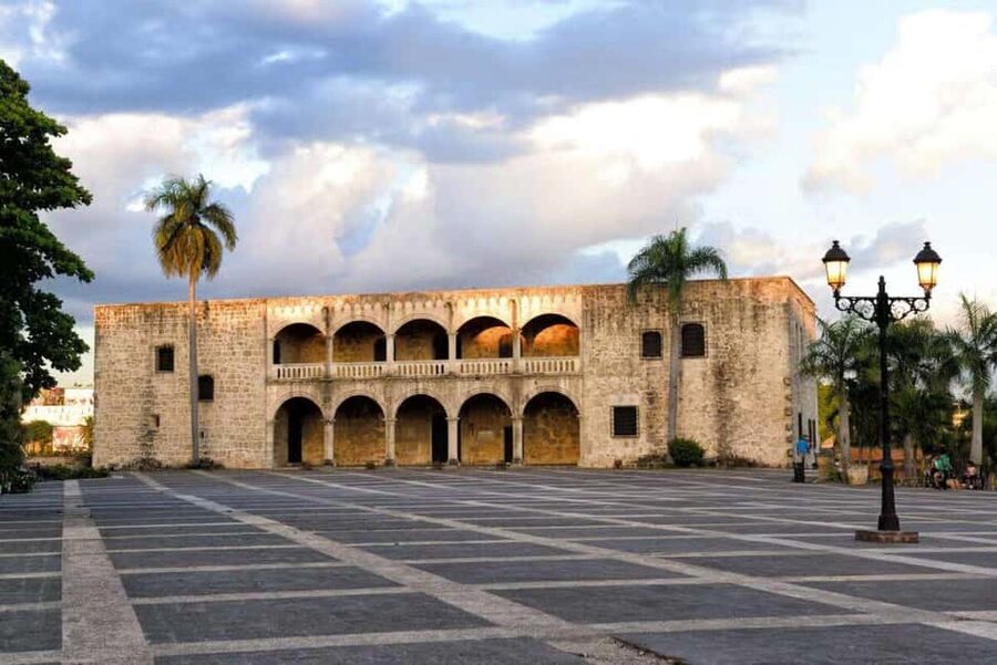 Colonial Zone: Historical Tour with a visit to the Columbus Lighthouse and Tres Ojos Park - Transport, Pickup, and the Time You Need
