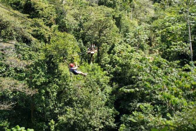 Combo Zipline & Waterfalls - The Dominican buffet after the water