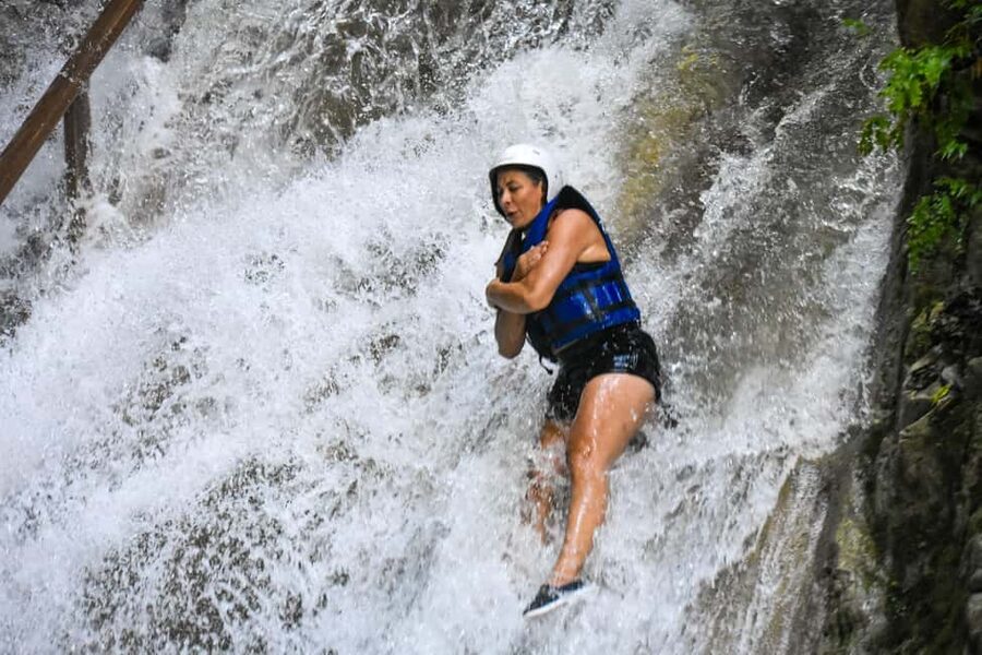 Damajagua Waterfalls Tour with Lunch - Lunch after the water