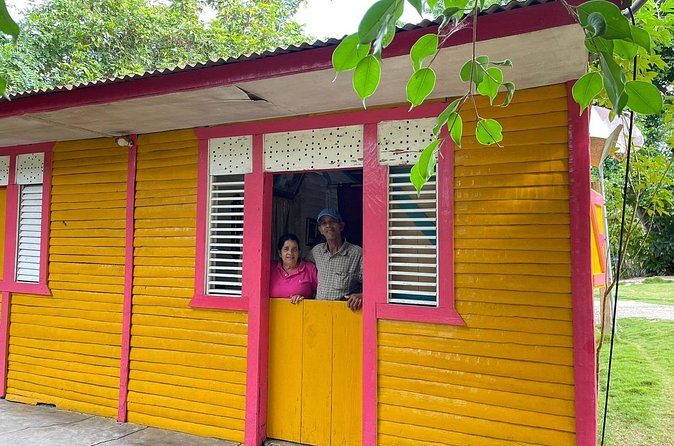 Discover Dominican life - The school donation visit needs a thoughtful approach