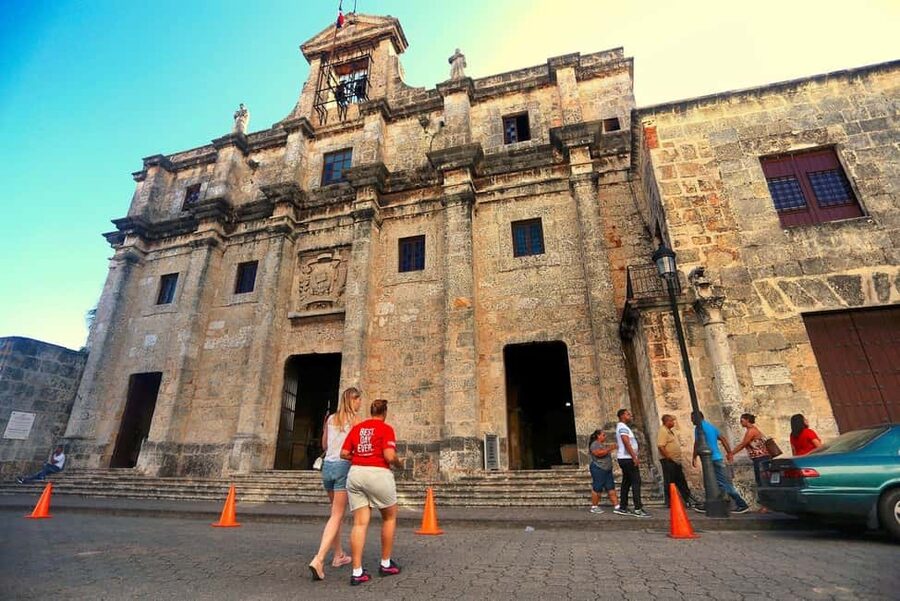 Discover Santo Domingo: Colonial History, Monuments & Lunch - Key points to know before booking