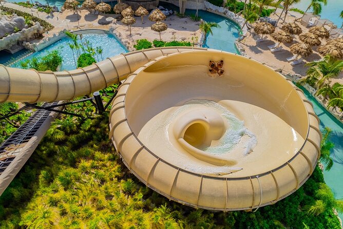 El Dorado Water Park Full Entry and Transfer from Punta Cana - The fast rides: check the height rules first