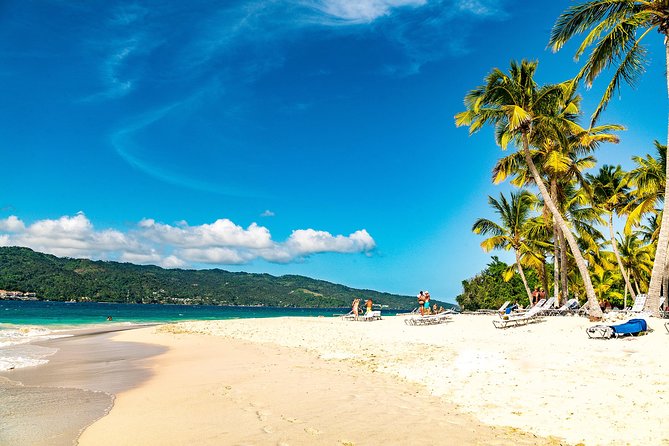 El Limon Waterfall and Bacardi Island Tour from Punta Cana with Lunch Included - Reaching the 120-foot El Limón Waterfall