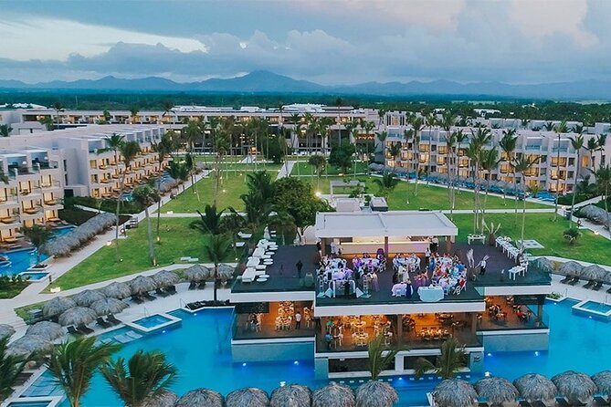 Excelence El Carmen - Round Trip Shuttle - Punta Cana Airport - A direct ride to Excellence El Carmen