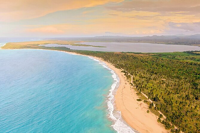 Excursion to Montaña Redonda and Playa Esmeralda from Punta Cana - Montaña Redonda: the main view and the main meal