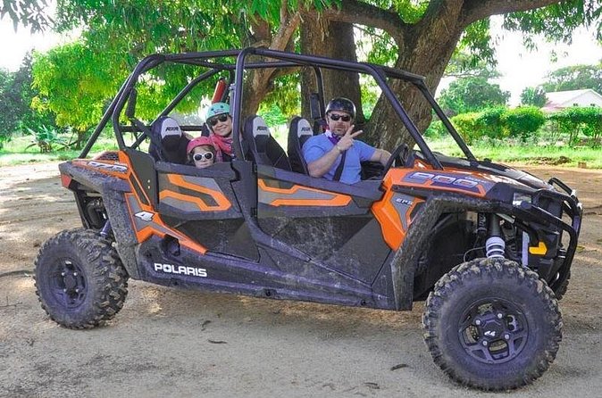 Family Polaris - Suzuka Tours Punta Cana - Finishing at a Cenote