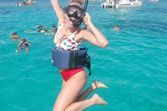 Fiesta en el Mar: Party Boat Punta Cana - Who will enjoy this cruise most