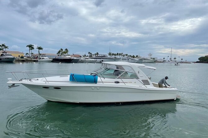 Fishing And Eating Straight From The Sea ( SAONA ISLAND AND PALMILLA) - What the yacht adds to the day