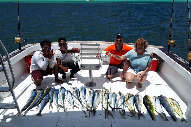 FISHING PRO CHARTERS - Boat Excursion - Sobre Las Olas - Punta Cana fishing with a private boat