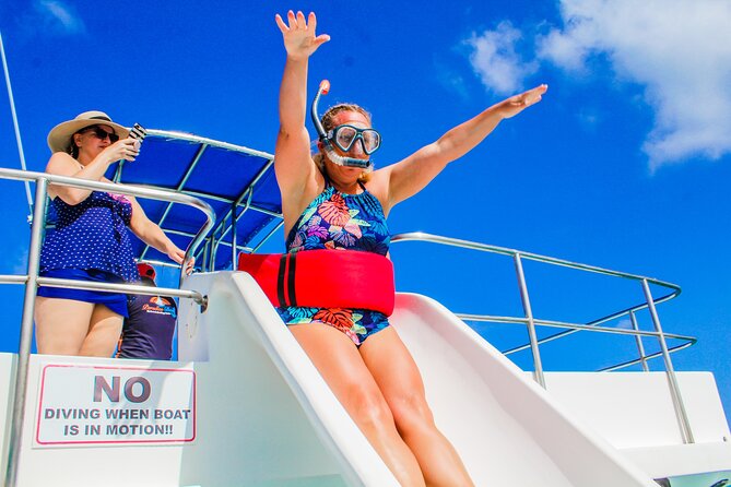 Float & Feast Private Party Cruise with Premium Buffet & Open Bar - Key points at a glance