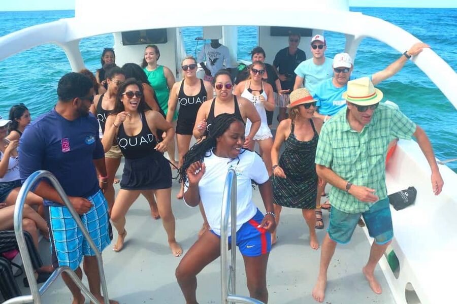 From Bavaro, Punta Cana: Boat Party, Snorkeling, Drinks, Snacks, and Transportation - Forty-five minutes for snorkeling
