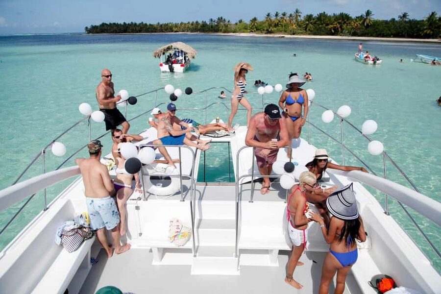 From Bavaro, Punta Cana: Boat Party, Snorkeling, Drinks, Snacks, and Transportation - Getting from your hotel to Bávaro Beach