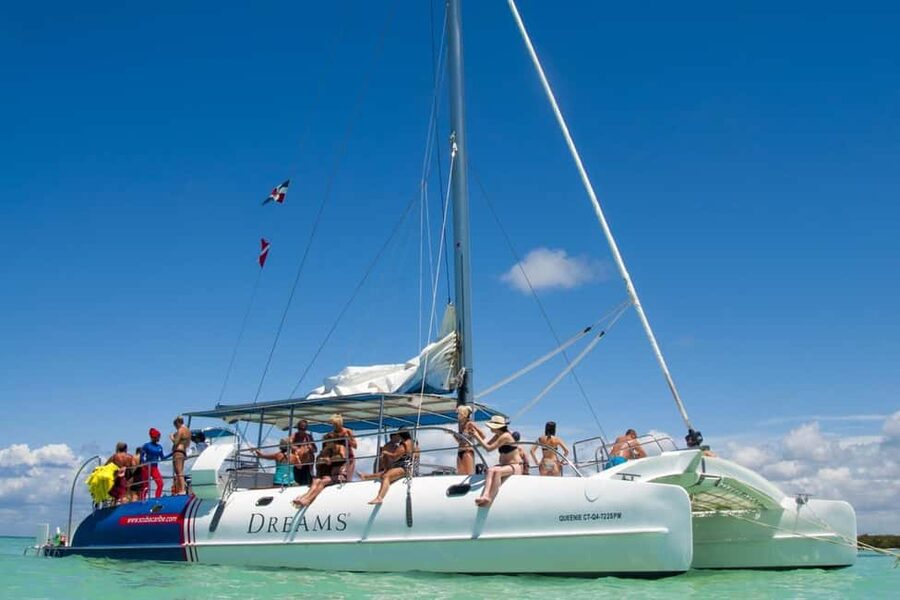From Bayahíbe: Saona Island Catamaran Cruise with Buffet - Saona Island gives you 2.5 hours to slow down
