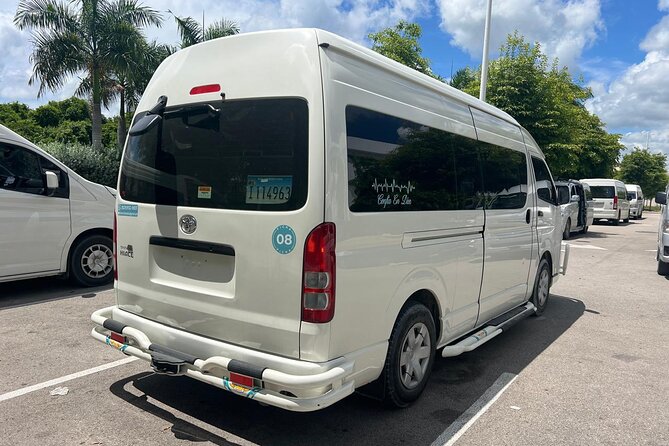 From Punta Cana Airport Private Transfer To Bayahíbe - The one-hour ride toward Bayahíbe