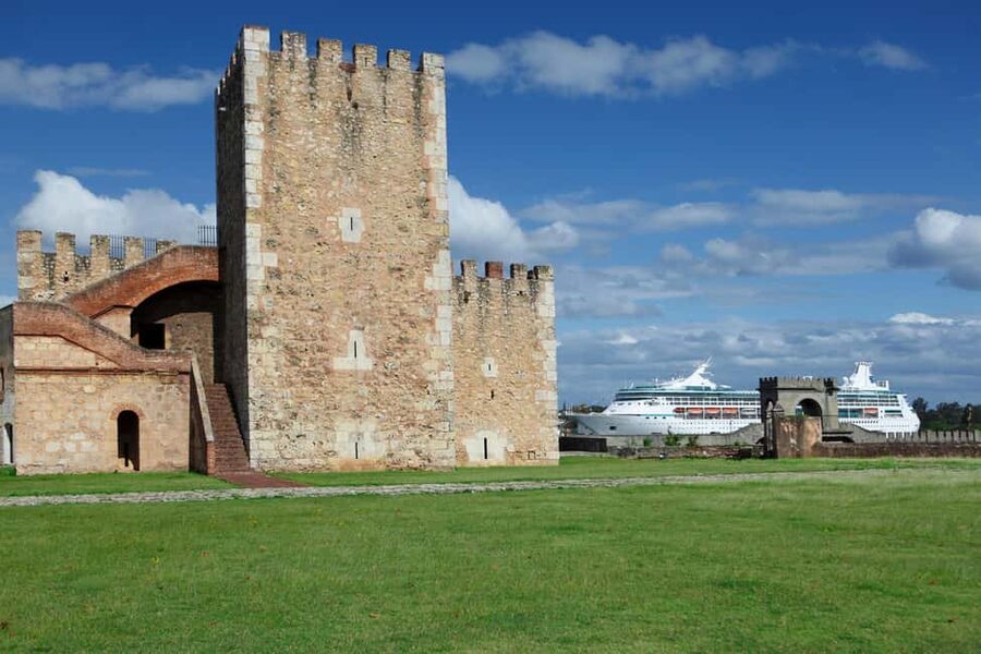 From Punta Cana: Full-Day Santo Domingo City Tour - A Dominican buffet in a rural-style setting