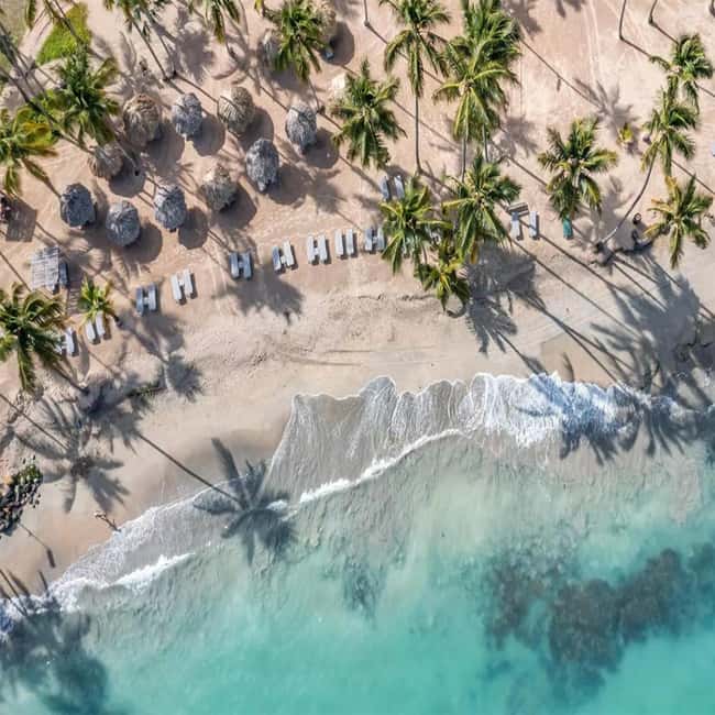 From Punta Cana: Redonda Mountain & Emerald Coast Tour - A Dominican lunch with the mountain views