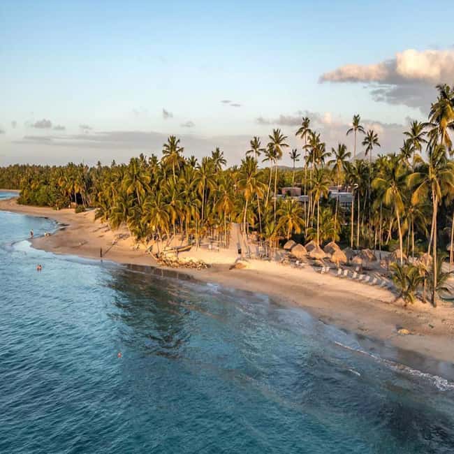 From Punta Cana: Redonda Mountain & Emerald Coast Tour - The souvenir shop and optional extras